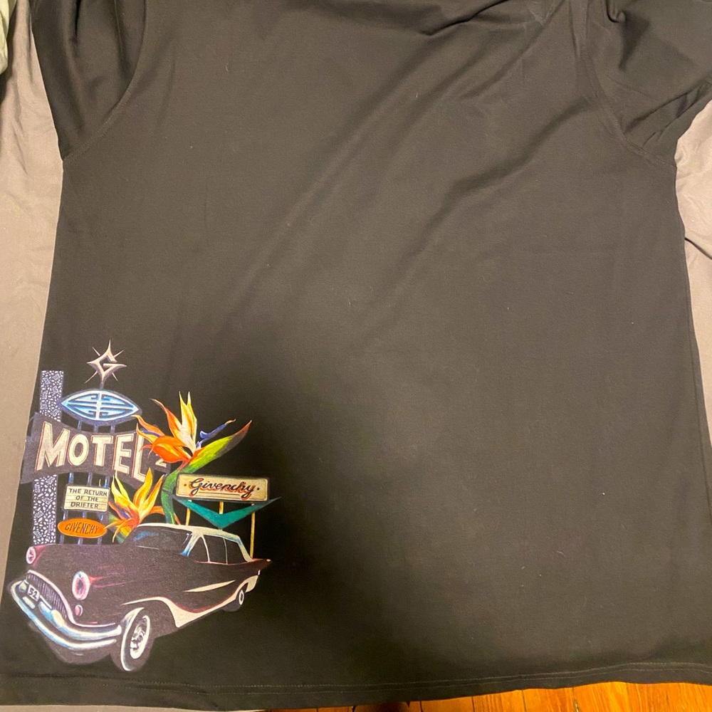 GIVENCHY Motel T Shirt Excellent condition. Literally about 4 hours of wear time